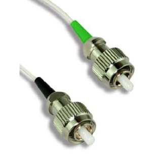 Cable flexible y cable de conexión de fibra óptica